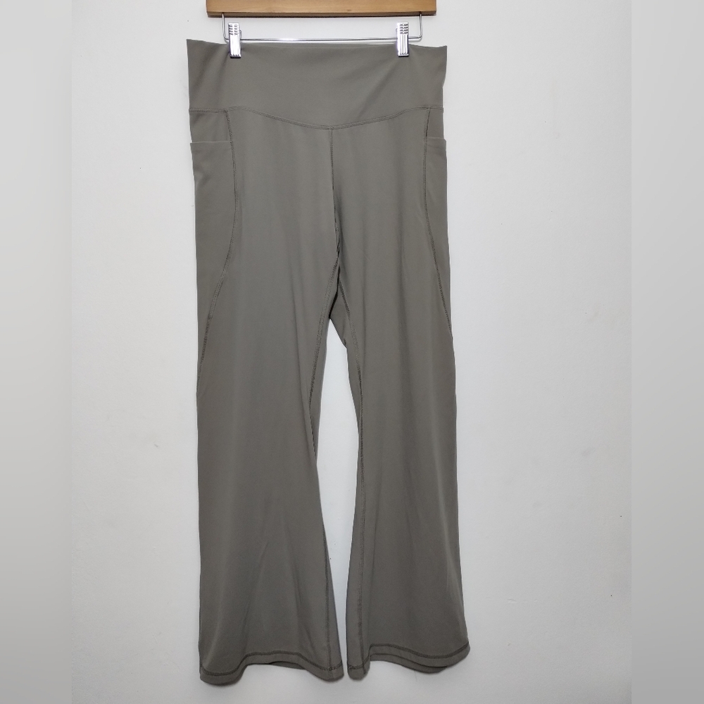 Member's Mark Womens Everyday 4 Way Stretch High Rise Flare Yoga Pant Sage Green